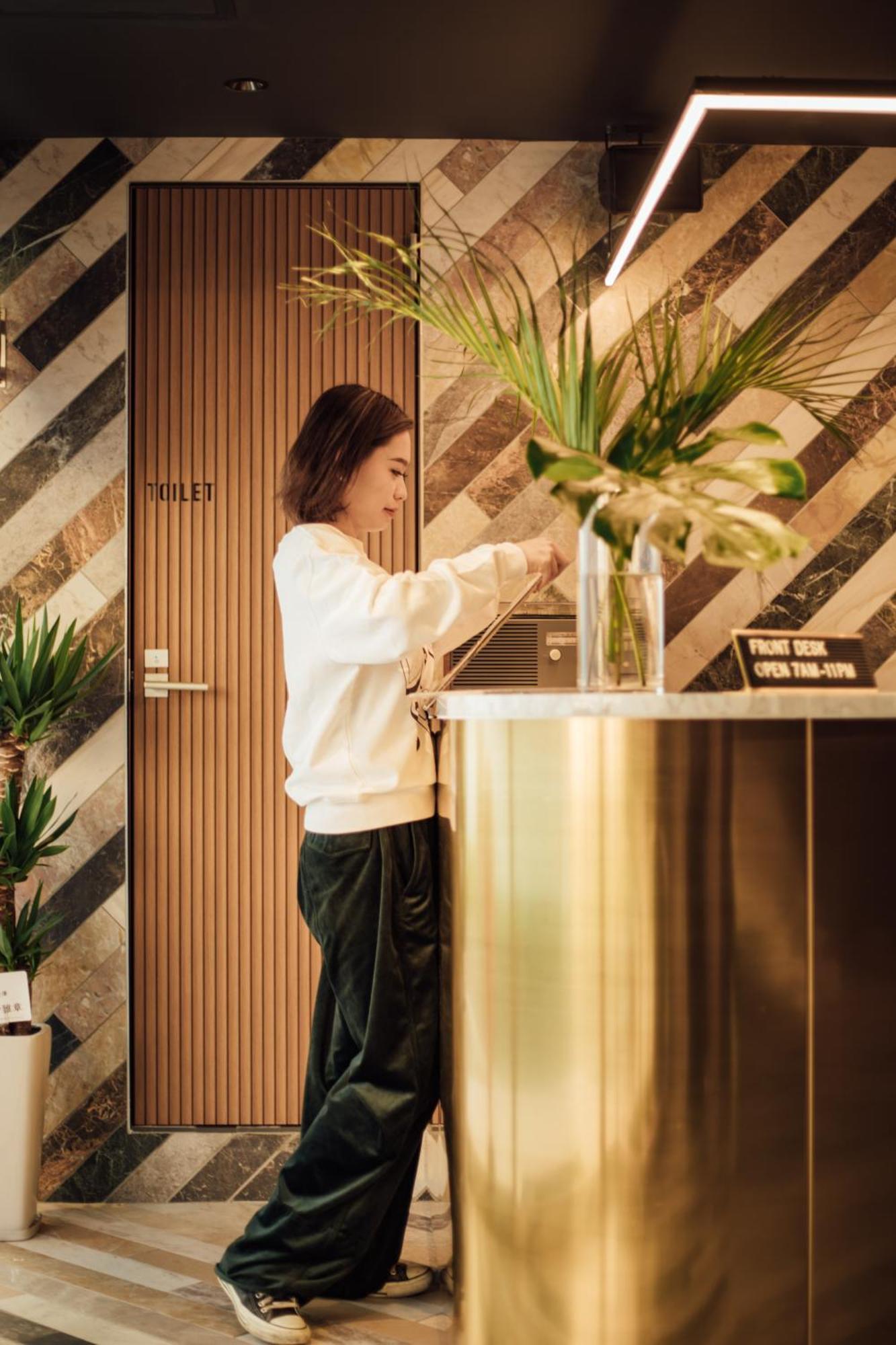 Hotel She, Kyoto Bagian luar foto